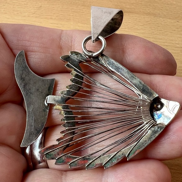 VINTAGE TWO TONE LARGE OVERSIZED STATEMENT FISH PENDANT GOOD LUCK PROSPERITY